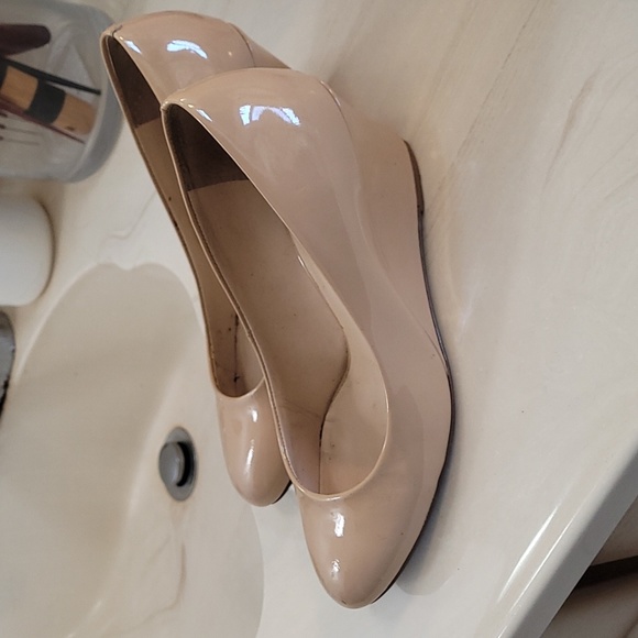 Nine West wedges - size 6 - Picture 2 of 8